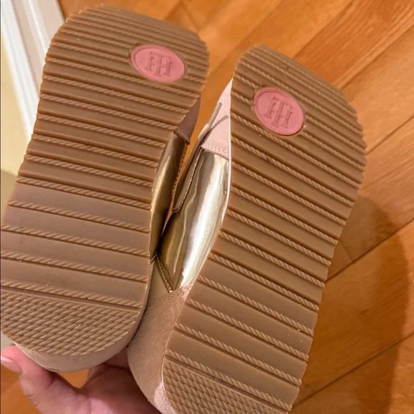 Tommy Hilfiger Women's Metallic Gold and Blush Sneakers - Picture 5 of 5